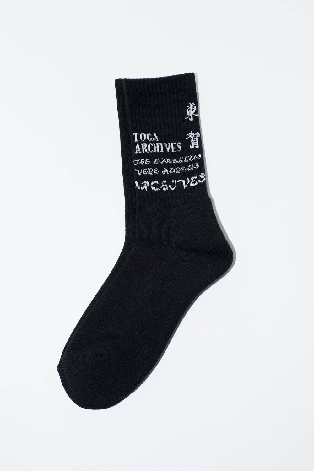 トーガ×タビオの靴下 - “東賀”の文字デザインやシアー素材ソックス、メンズ＆ウィメンズで｜写真21