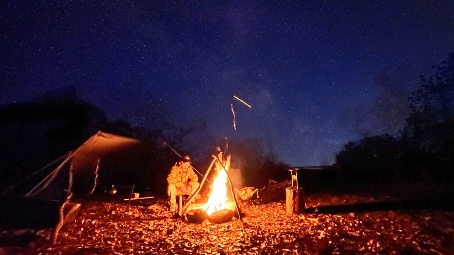 ネスタリゾート神戸 満天の星空 を楽しむ本格キャンプサイト 星の広場 直火や倒木の使用も ファッションプレス