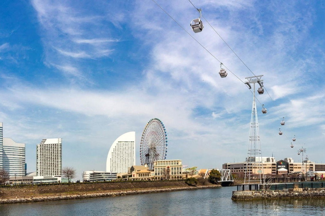 日本初 常設都市型ロープウェイ ヨコハマエアキャビン 桜木町駅 新港ふ頭結ぶ ガラス張りゴンドラ ファッションプレス