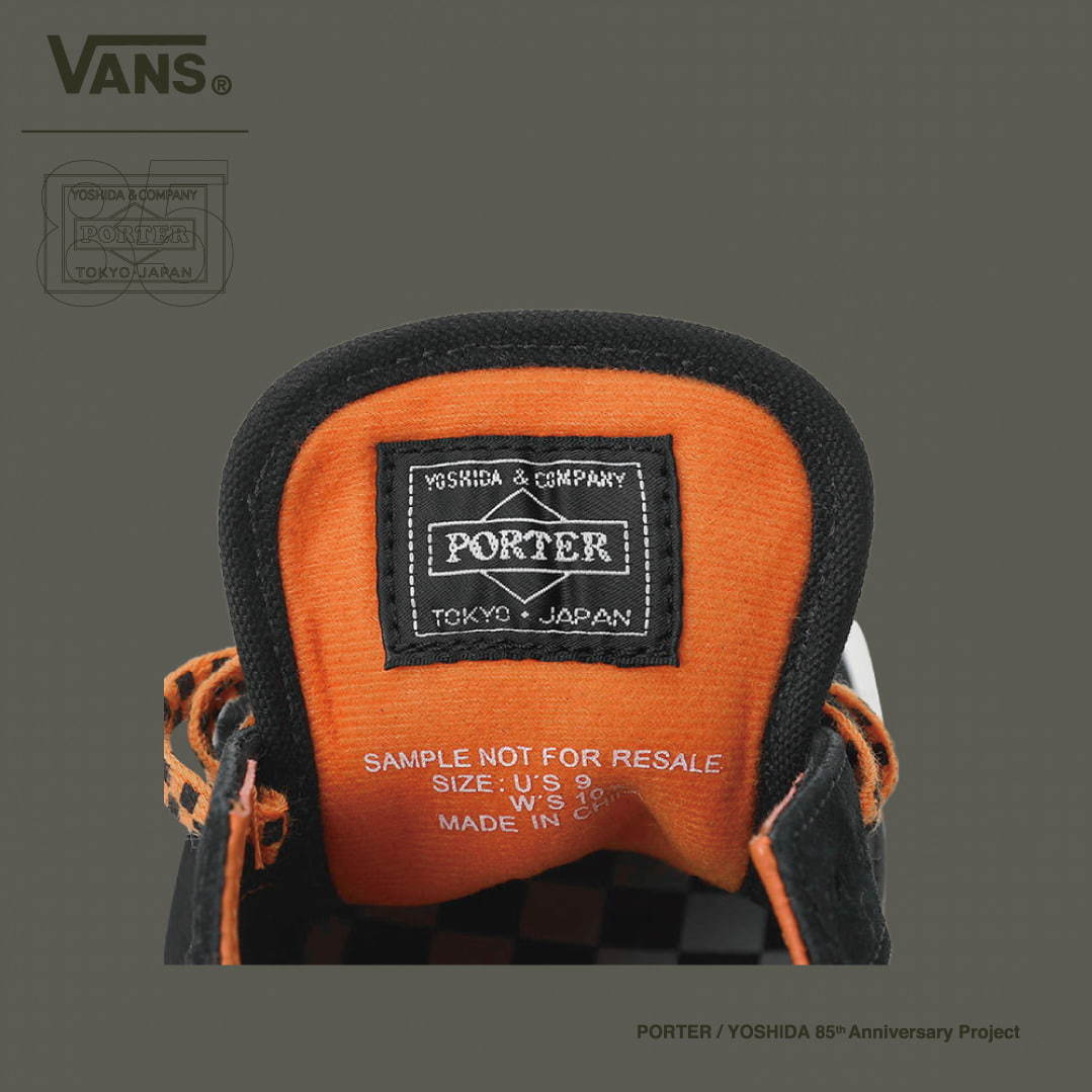 ポーター×VANS“チェッカーフラッグ柄＆ボタニカル柄”のバッグ、左右