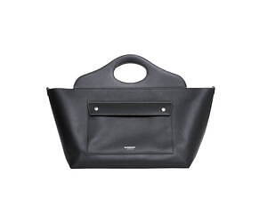 バーバリーの新作「ソフトポケットトート」柔らかなカーフの台形バッグ