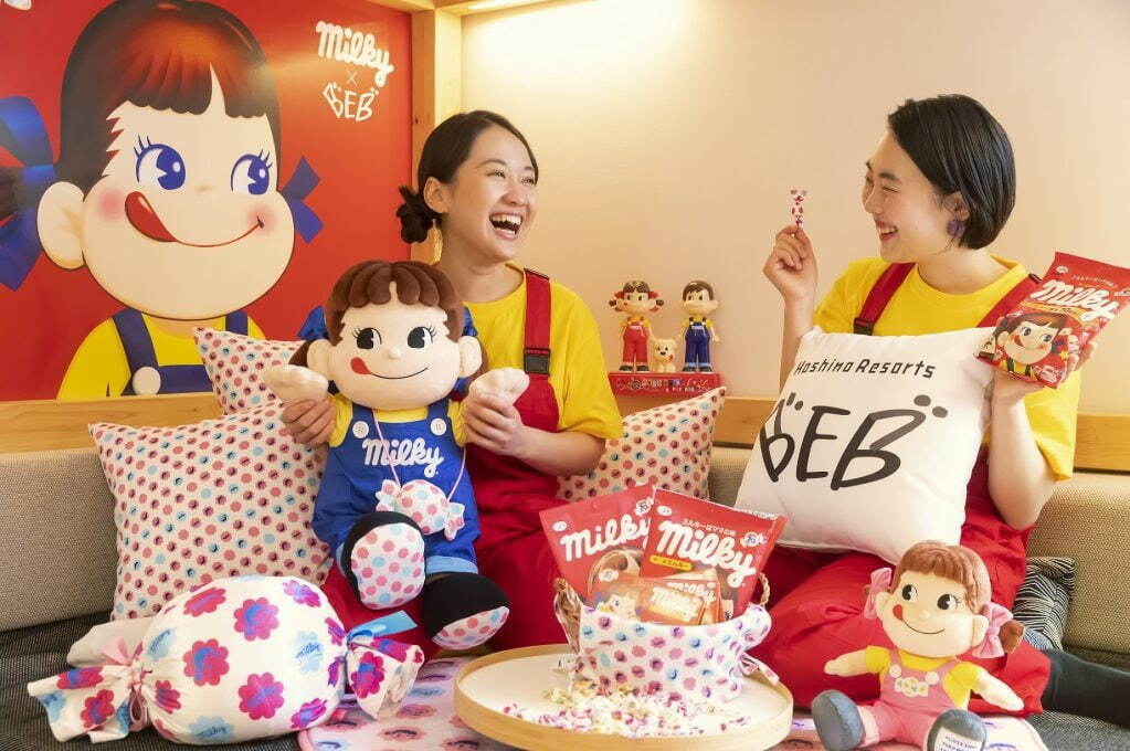 不二家「ミルキー」宿泊プランが星野リゾート BEB5軽井沢・土浦に、ペコちゃんコーデセット付き｜写真1