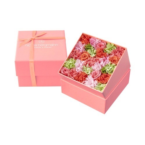 ニコライ バーグマン“母の日”限定フラワーボックス、ピンクグラデ＆優しい色彩のバラやカーネーション - ファッションプレス