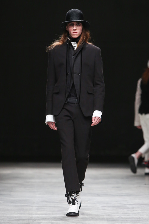 アン ドゥムルメステール(ANN DEMEULEMEESTER) 2014年春夏メンズ ...