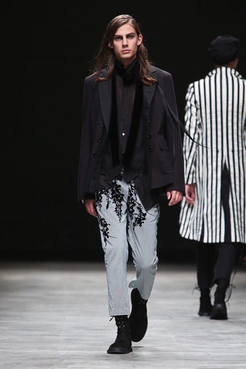 アン ドゥムルメステール(ANN DEMEULEMEESTER) 2014年春夏メンズコレクション  - 写真22