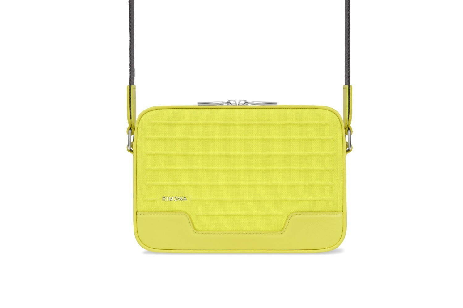 リモワ“スーツケースに固定できる”メッセンジャーバッグやPCケース