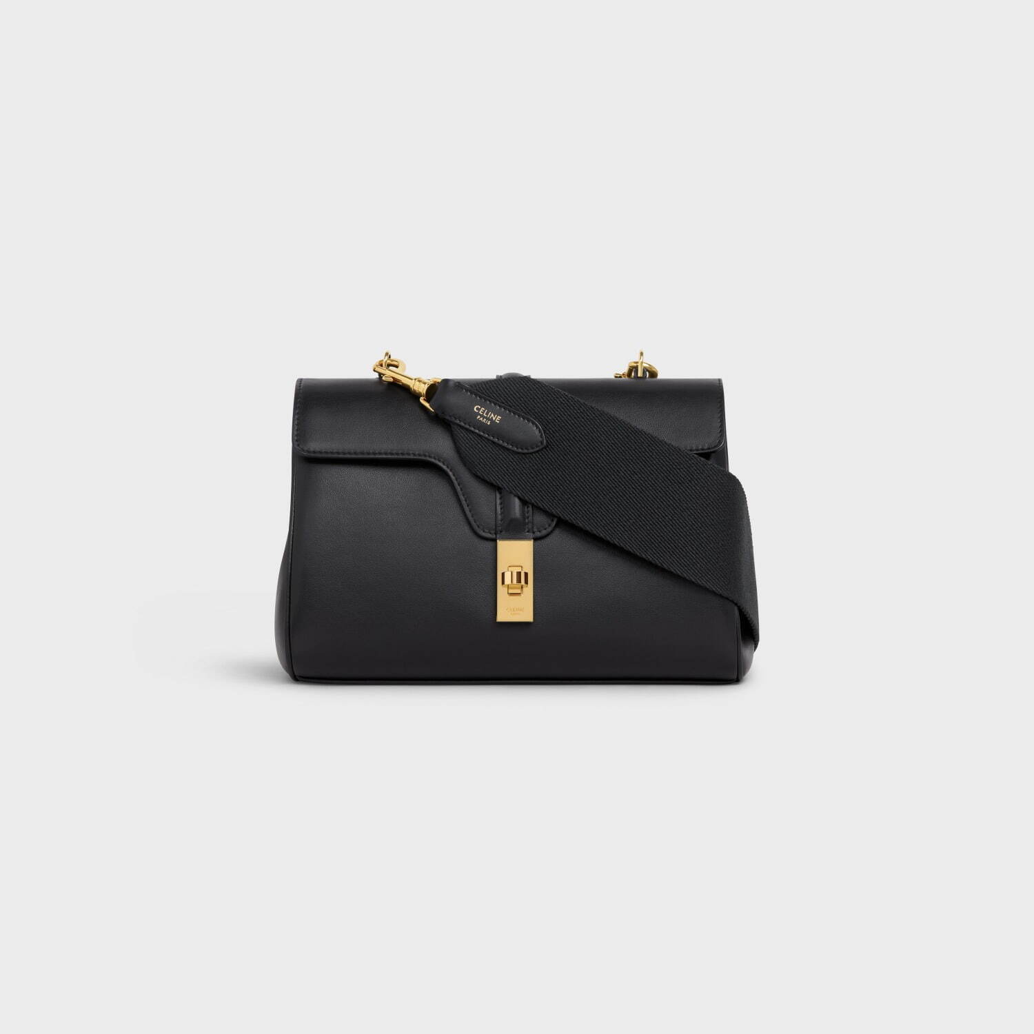 セリーヌの新作バッグ「16 ソフト ティーン」柔らかなレザーを採用