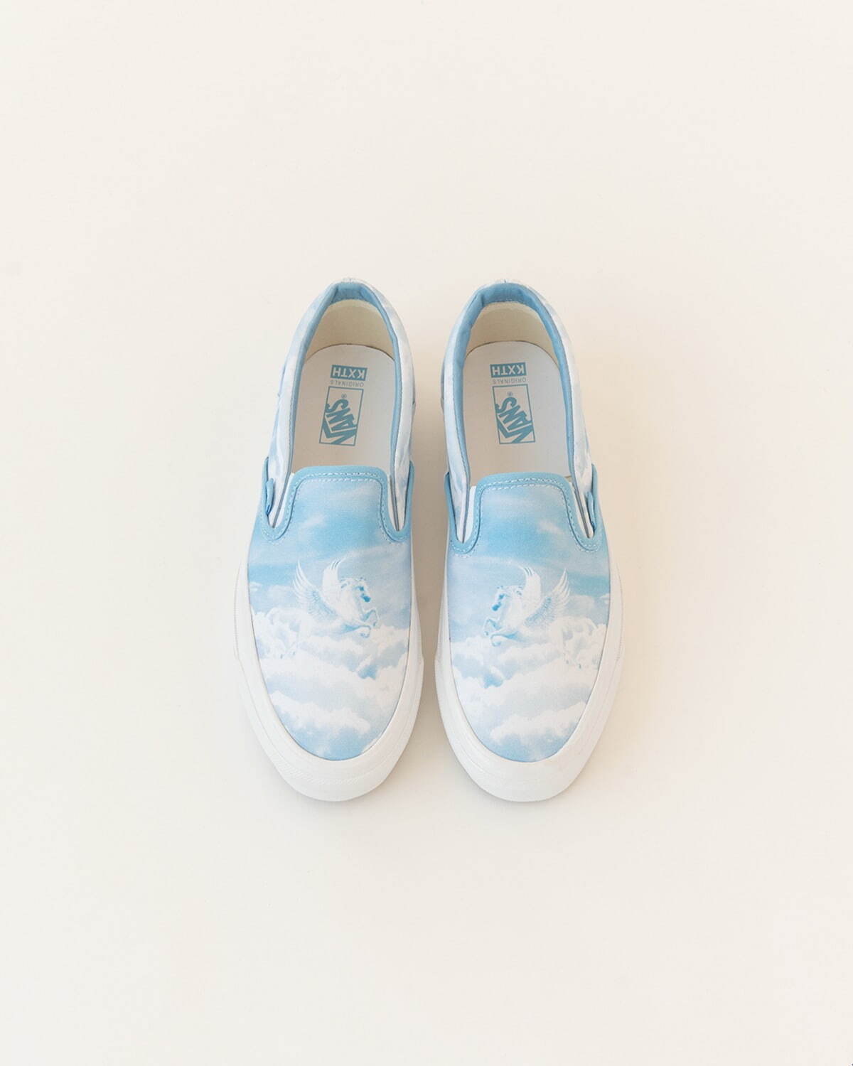 KITH×Vans Vaultのスリッポンスニーカー、花柄や空モチーフなど10種のオリジナル柄で｜写真19