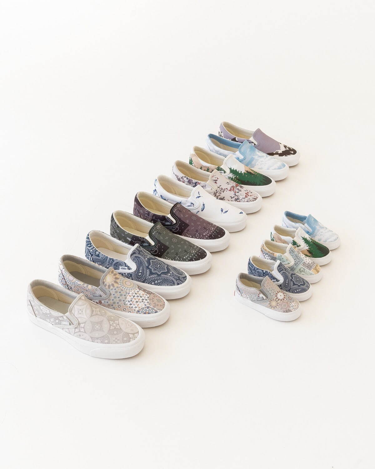 KITH×Vans Vaultのスリッポンスニーカー、花柄や空モチーフなど10種のオリジナル柄で｜写真40