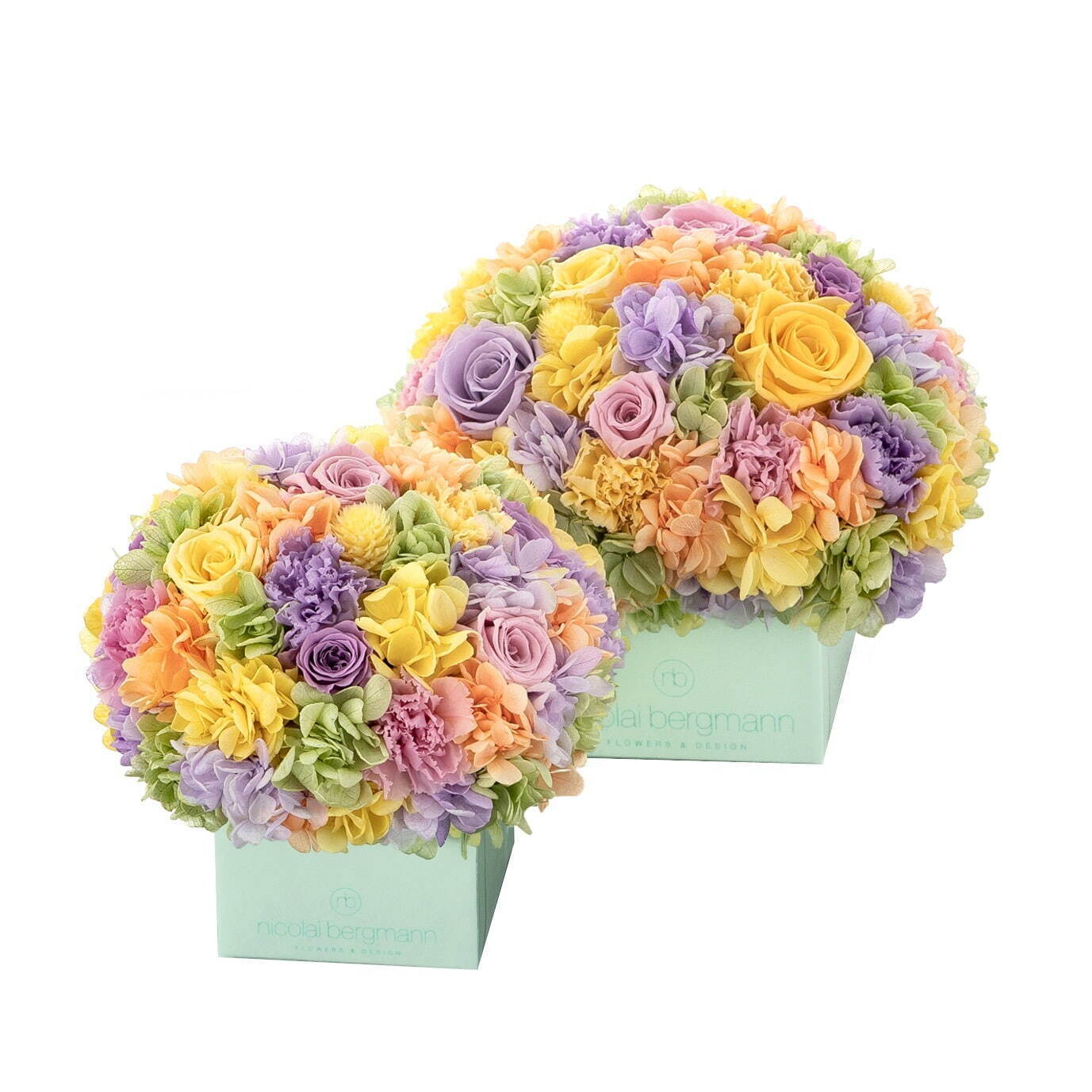 ニコライ バーグマンの夏限定フラワーボックス コーラルグリーンのボックスにパステルカラーの花々 ファッションプレス