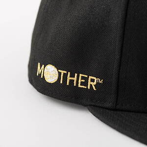 ニューエラ×RPG『MOTHER』主人公ネスのベースボールキャップを再現した