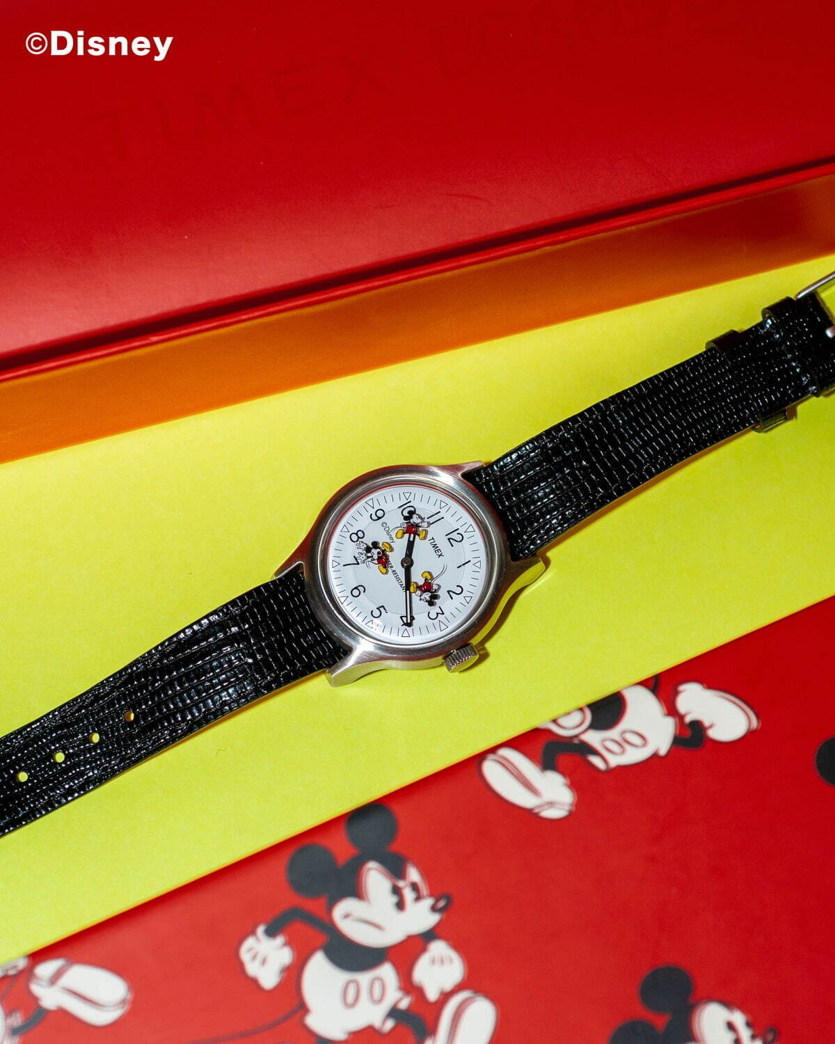 タイメックスとビームス ボーイ くるくると回る ディズニー ミッキーマウスデザインの腕時計 ファッションプレス