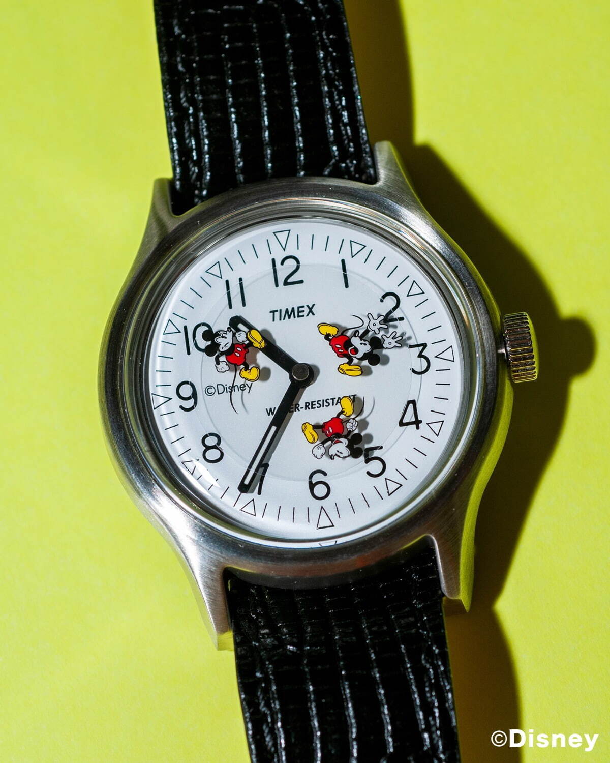 タイメックスとビームス ボーイ くるくると回る ディズニー ミッキーマウスデザインの腕時計 ファッションプレス