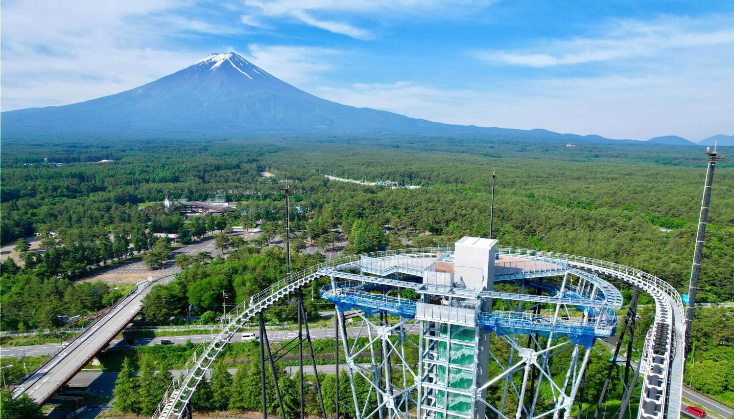 富士急ハイランドに高さ約55mの展望台「FUJIYAMAタワー」誕生、絶景 ...