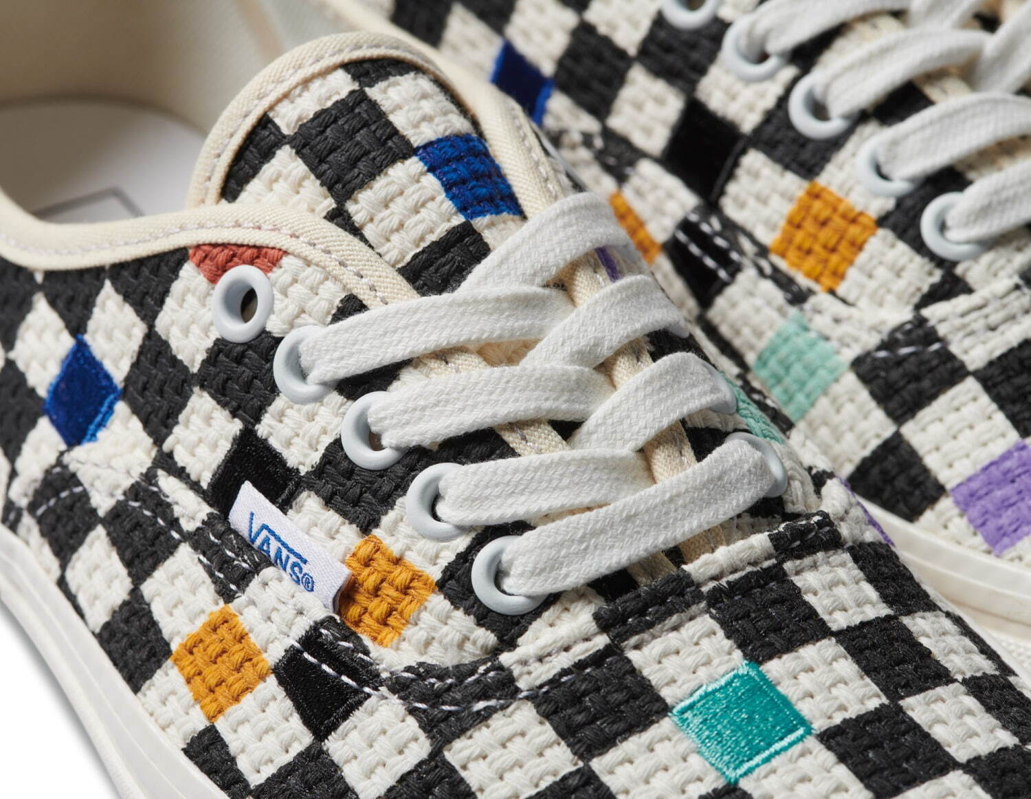 VANS新作スニーカー、ヴィンテージ風スカル＆花柄のローカットモデル｜写真7