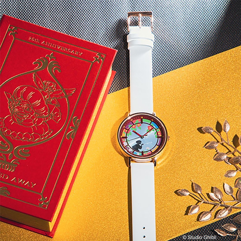 スタジオジブリ作品『千と千尋の神隠し』“道案内のランプ”がインテリアに、セイコーの腕時計も｜写真6