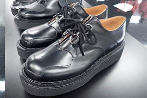 サイズはUK9ですCOMME des GARCONS HOOMEPLUS ジョージコックス　革靴