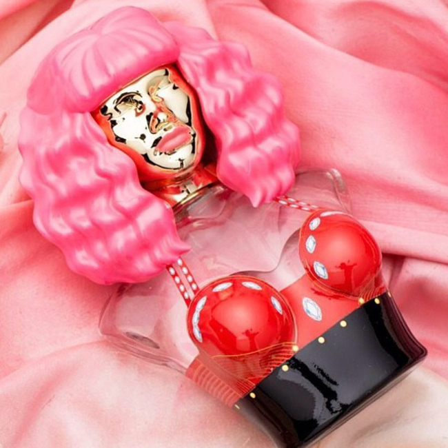 ニッキー・ミナージュ、新作香水『ミナジェスティ』は忘れられない香り - ファッションプレス