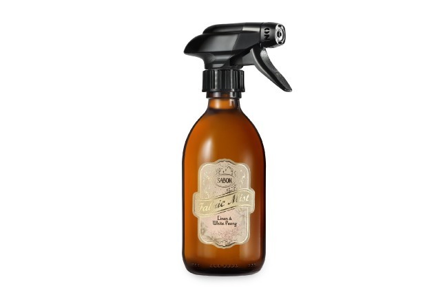 SABON「ファブリックミスト リネン＆ホワイトピオニー」300mL 3,300円