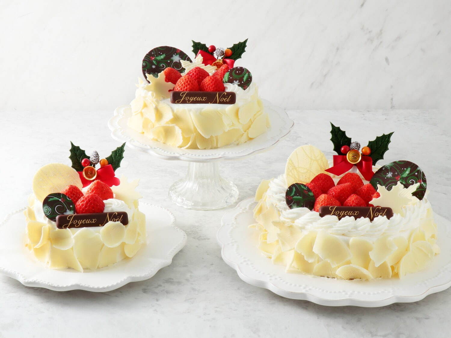 ベルアメールのクリスマスケーキ ルビーチョコのブッシュ ド ノエルや 雪の結晶 を飾ったチョコケーキ ファッションプレス