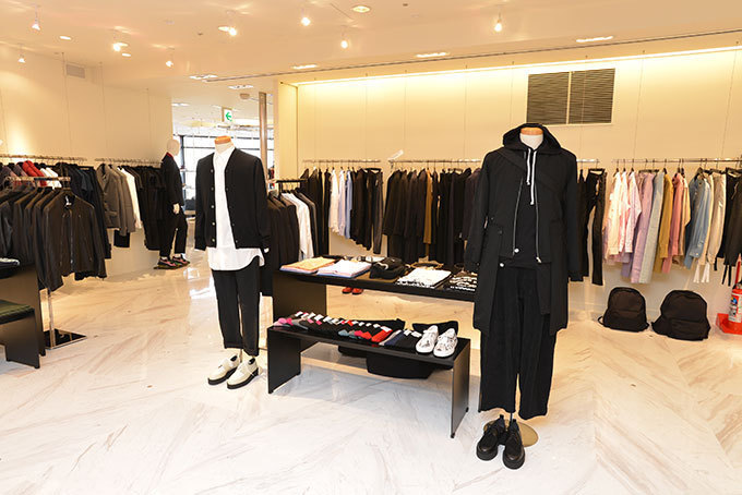 写真27 52 バーニーズ新宿店 メンズフロアをリニューアル ハイカジュアルブランドの展開拡大 ファッションプレス