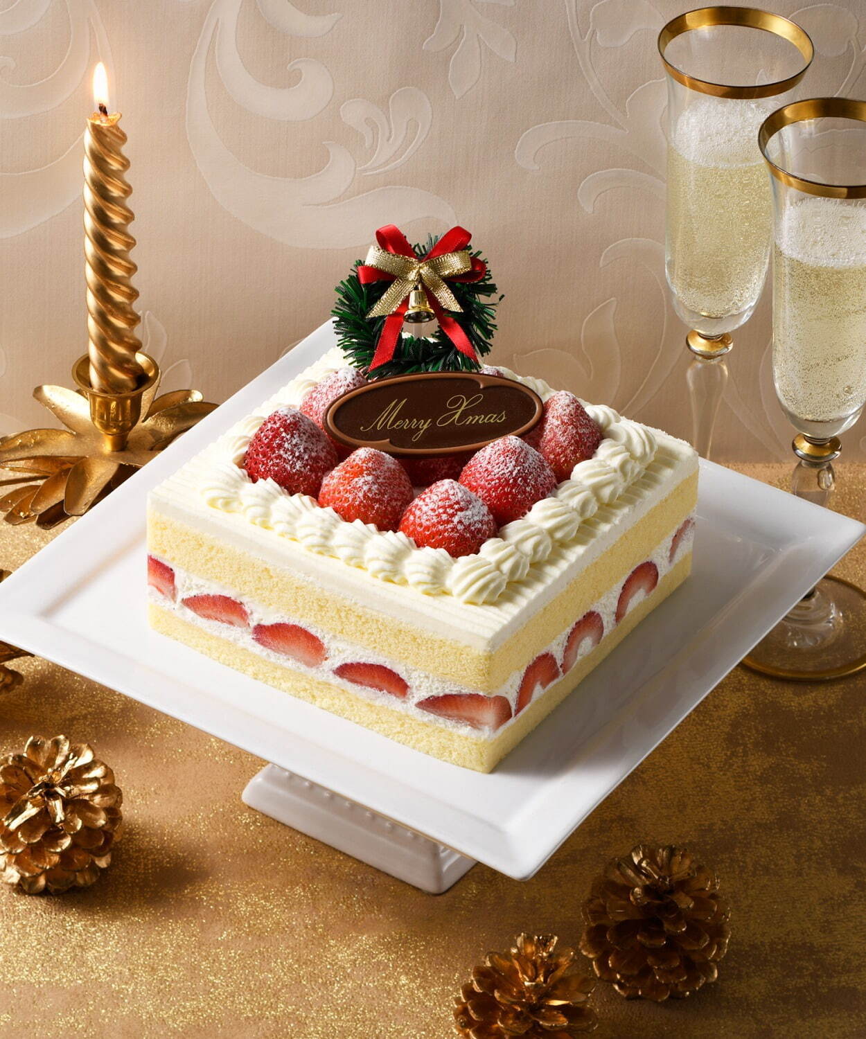 銀座三越21年クリスマスケーキ テディベアの 仕掛けつき ケーキ ショコラの層 を重ねたケーキ ファッションプレス