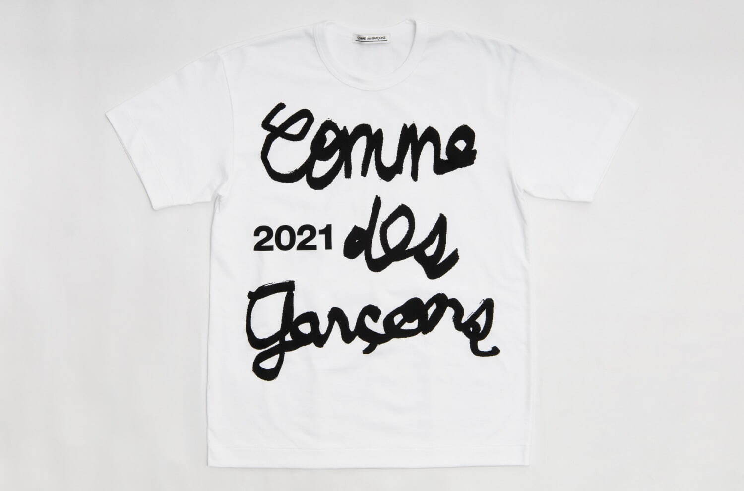 コム デ ギャルソン“手書きロゴ”のTシャツ＆スウェット、ブランド広告