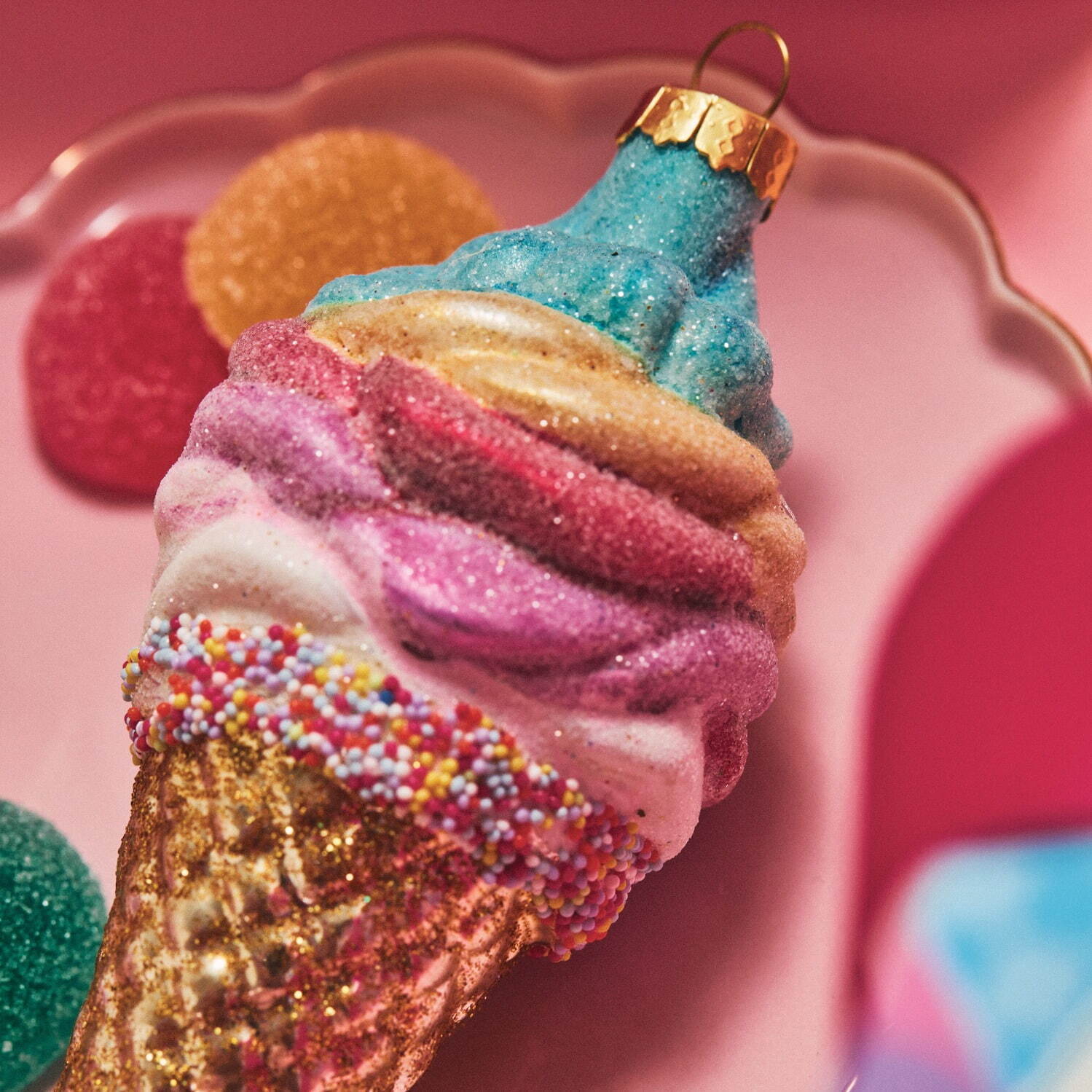 フランフラン21年クリスマスは スイーツ が主役 ケーキ型オーナメント 砂糖菓子カラーのツリー ファッションプレス