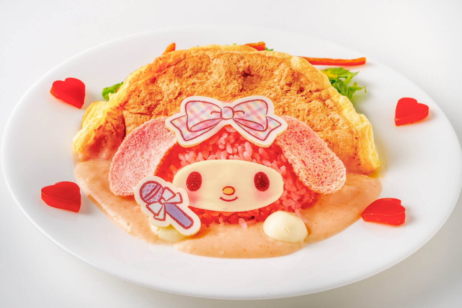 サンリオ「いちご新聞」コラボカフェが新宿に、“アイドル”クロミの真っ黒カレーやマイメロパフェ｜写真9