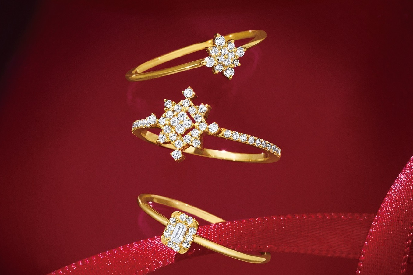 アーカーのクリスマスジュエリー21 イエローゴールドにダイヤモンドの 贅沢な輝き ファッションプレス