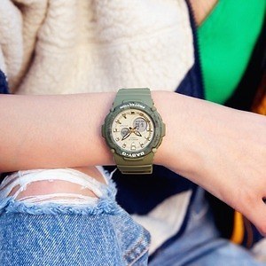 BABY-Gアースカラーの新作腕時計 - くすみグリーン＆ベージュ2色、“山