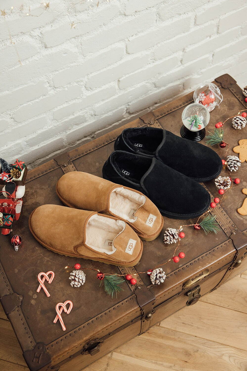 写真44/51｜UGGのクリスマスシューズ、カラフル