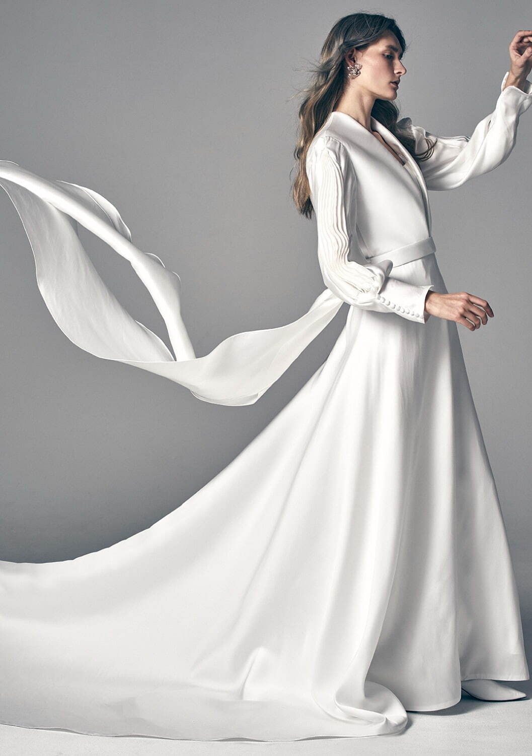 アンテプリマ ブライダル業界初の ジェンダーフリー ウェディングドレス発表へ ファッションプレス