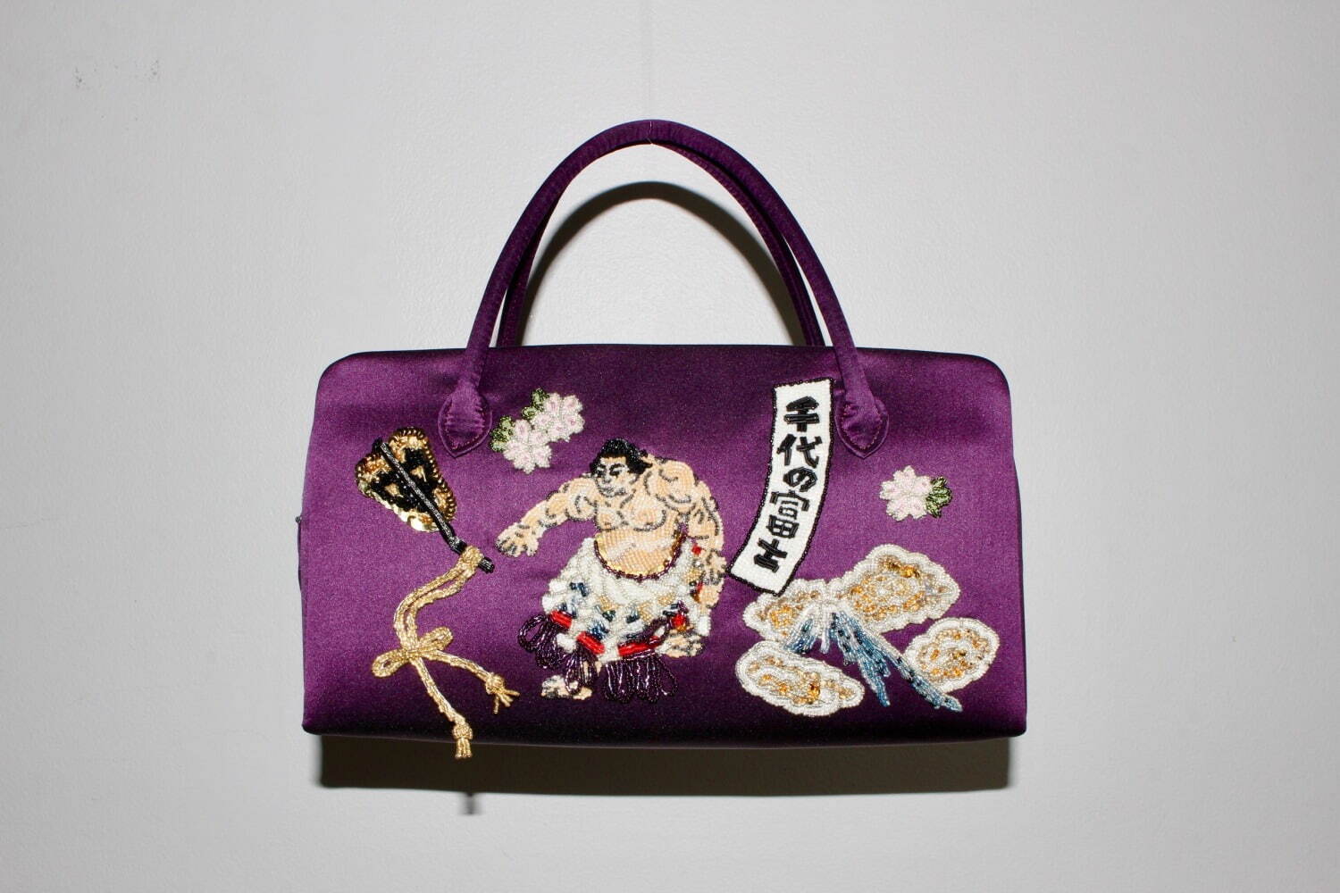 ビーズ刺繍 バッグ 紫 - ハンドバッグ