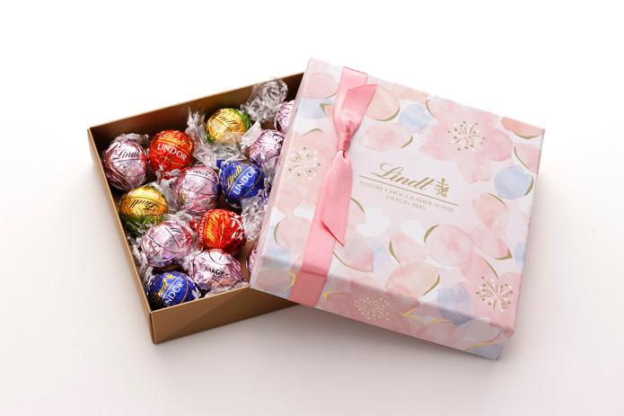 リンツ(Lindt) リンドール さくら｜写真4