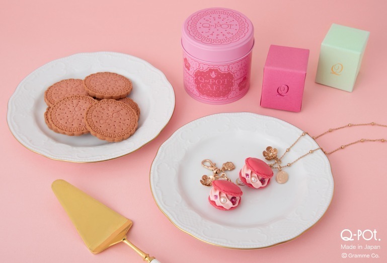 Q-pot.の梅色“マカロン風”ネックレス＆ピンクのクッキー缶、大阪・阪急