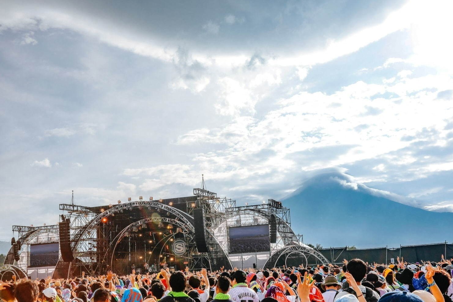 富士山の絶景を望む音楽フェス「スウィート ラブ シャワー 2023」出演