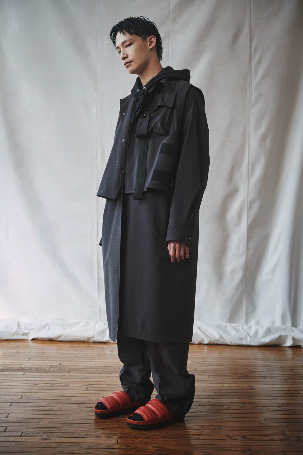 Y S新作アウター アーミー ワーク スタイルの重ね着風ロングコートやブルゾン ファッションプレス