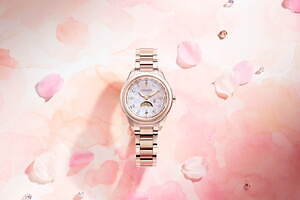 シチズン クロスシー」春を彩る桜を表現した限定腕時計、文字板上に 