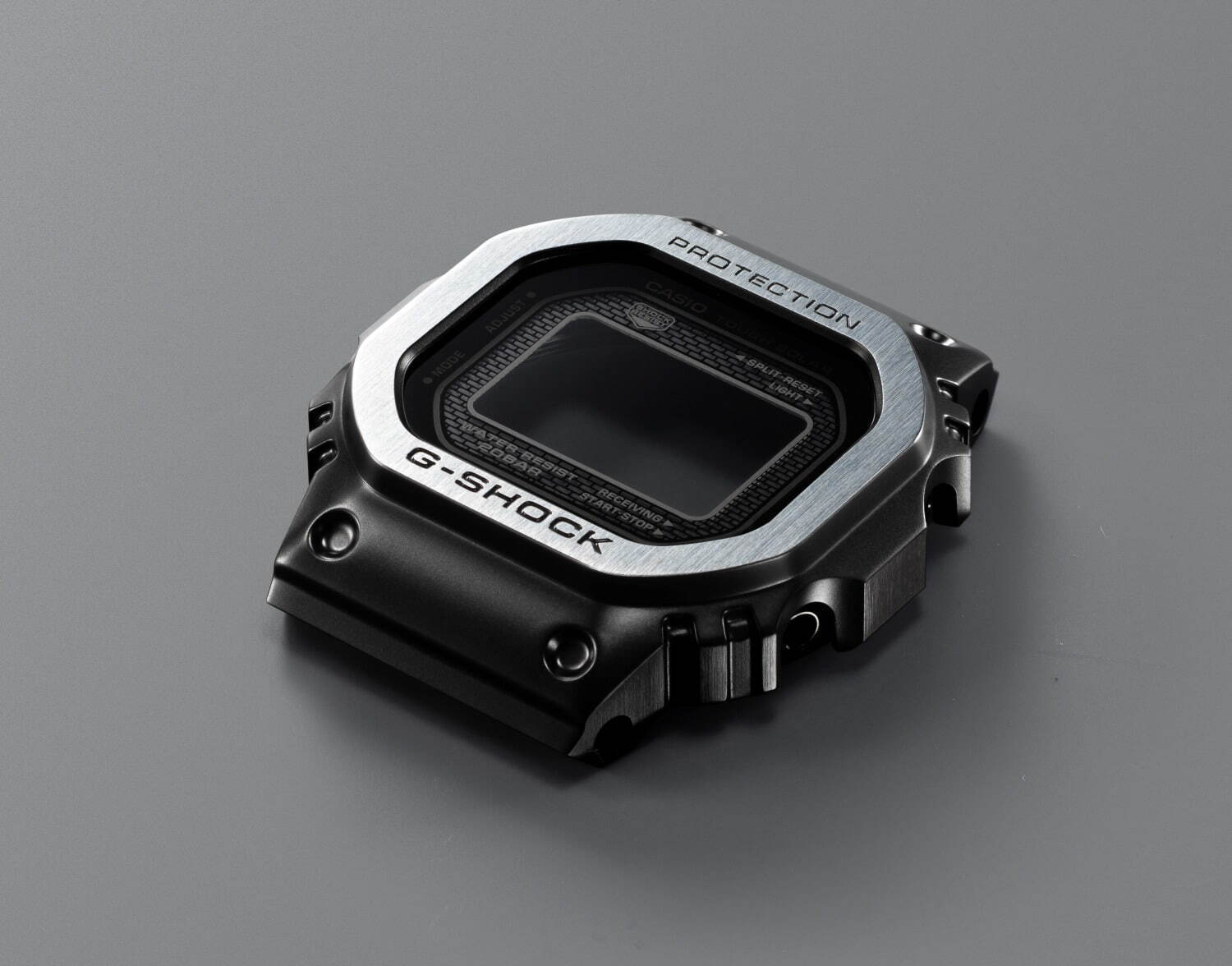 G-SHOCK新作腕時計“黒の風合い”を楽しむフルメタルウォッチ「GMW-B5000