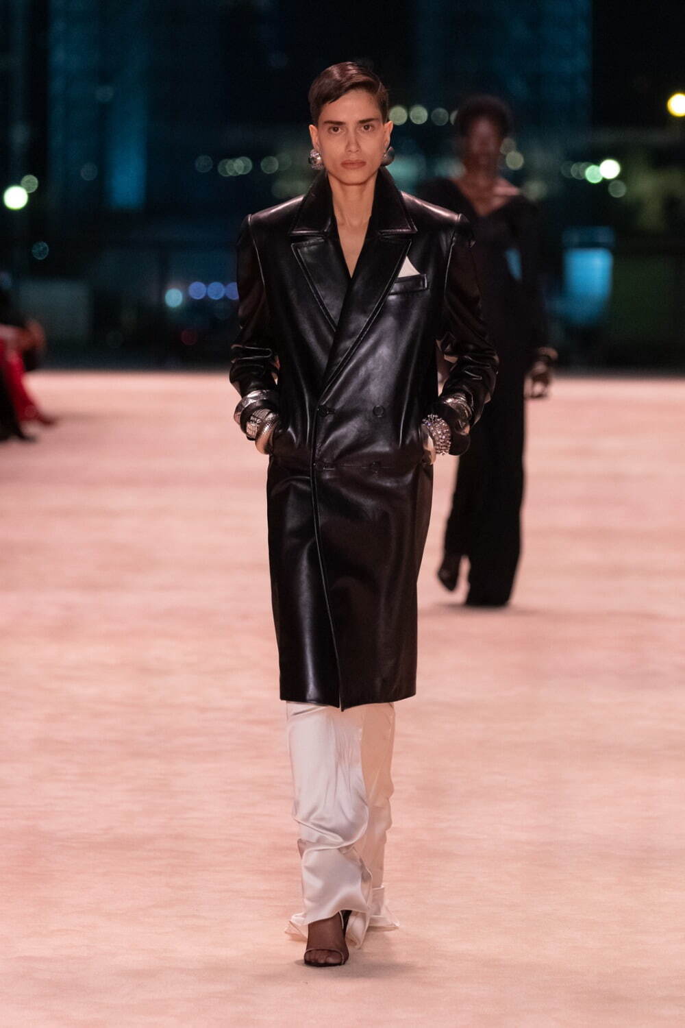 サンローラン(Saint Laurent) 2022-23年秋冬ウィメンズコレクション  - 写真47