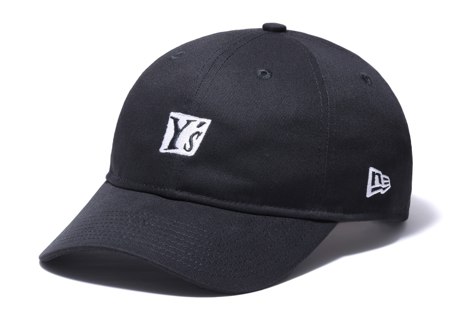 Y's×ニューエラ“切り抜き”ロゴのキャップ「9THIRTY