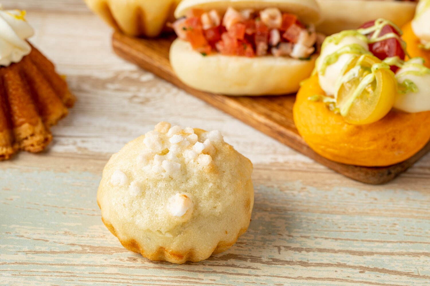 ヒルトン東京でパン尽くしの限定アフタヌーンティー、新感覚の菓子パンやトマトたっぷりの惣菜パン｜写真10