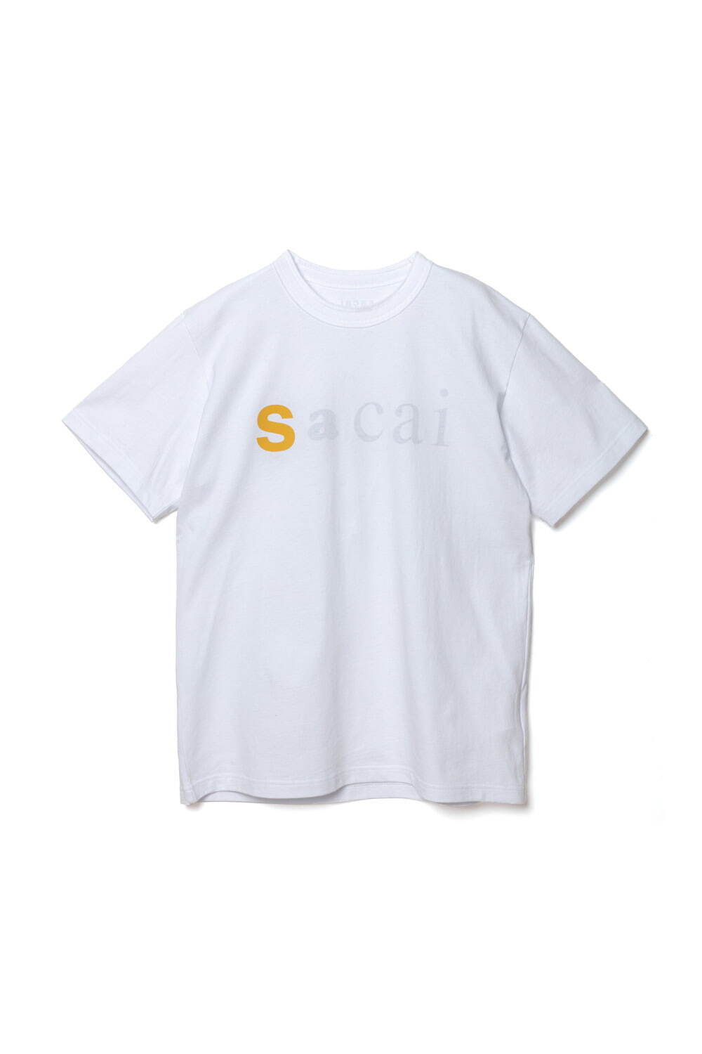 sacai“ロゴ入り”Tシャツ＆ソックス、“バンダナ柄×ナイロン素材”の