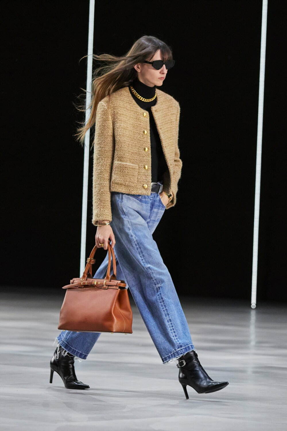 セリーヌ(CELINE) 2022年冬ウィメンズコレクション - ファッションプレス