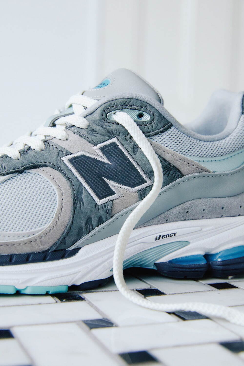 ニューバランス(New Balance), アトモス(atmos) M2002R｜写真5