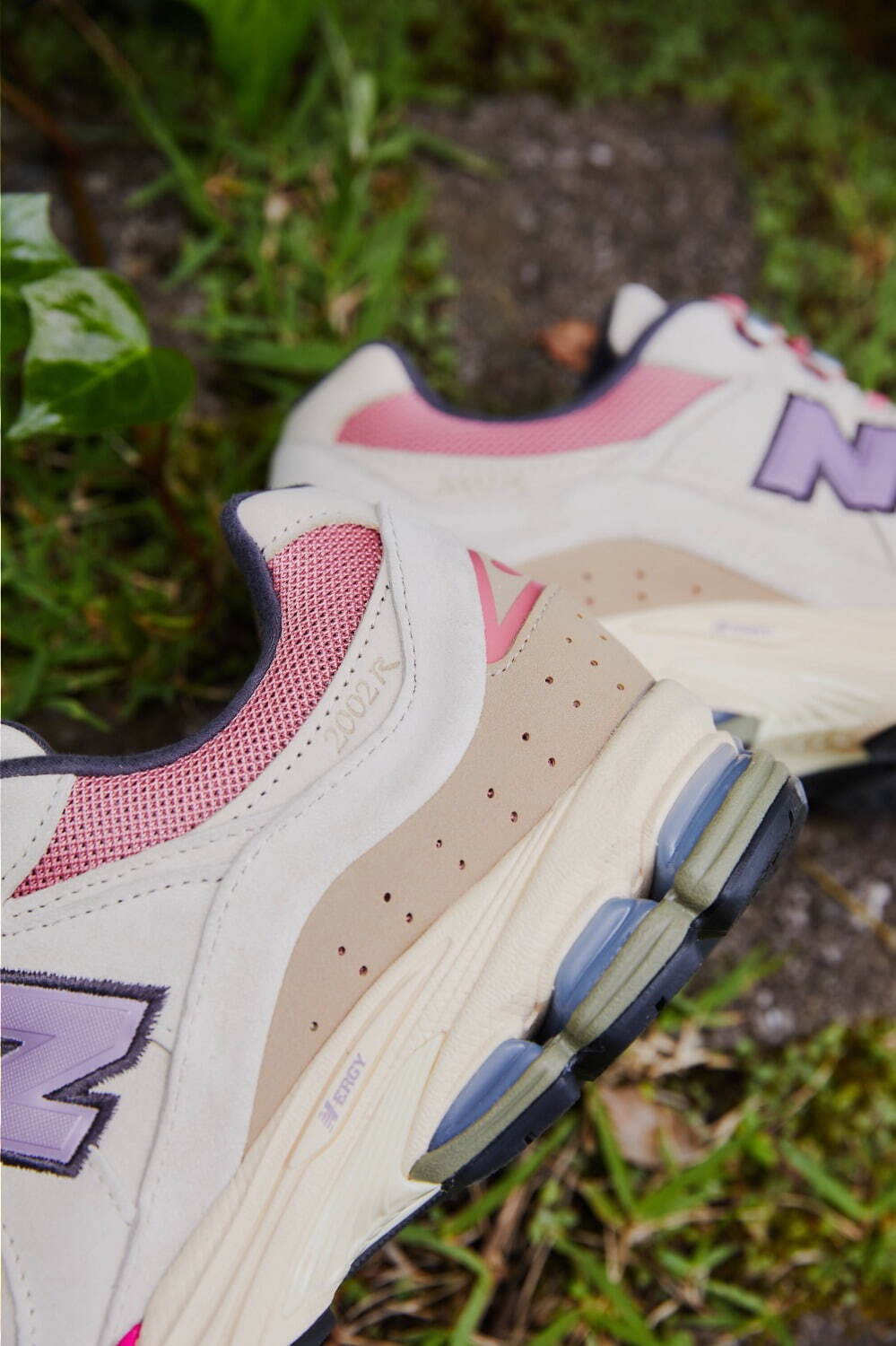 アトモス(atmos), ニューバランス(New Balance) M2002RWL｜写真2