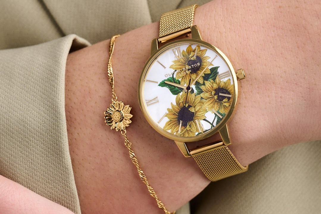 オリビア・バートン“ヒマワリ”モチーフの腕時計＆ブレスレットセット 