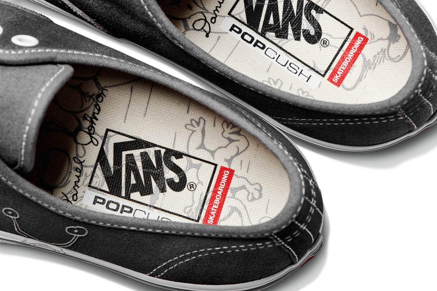 VANS×ダニエル・ジョンストン、著名なアートワークを描いたスニーカーやアパレルアイテム｜写真3