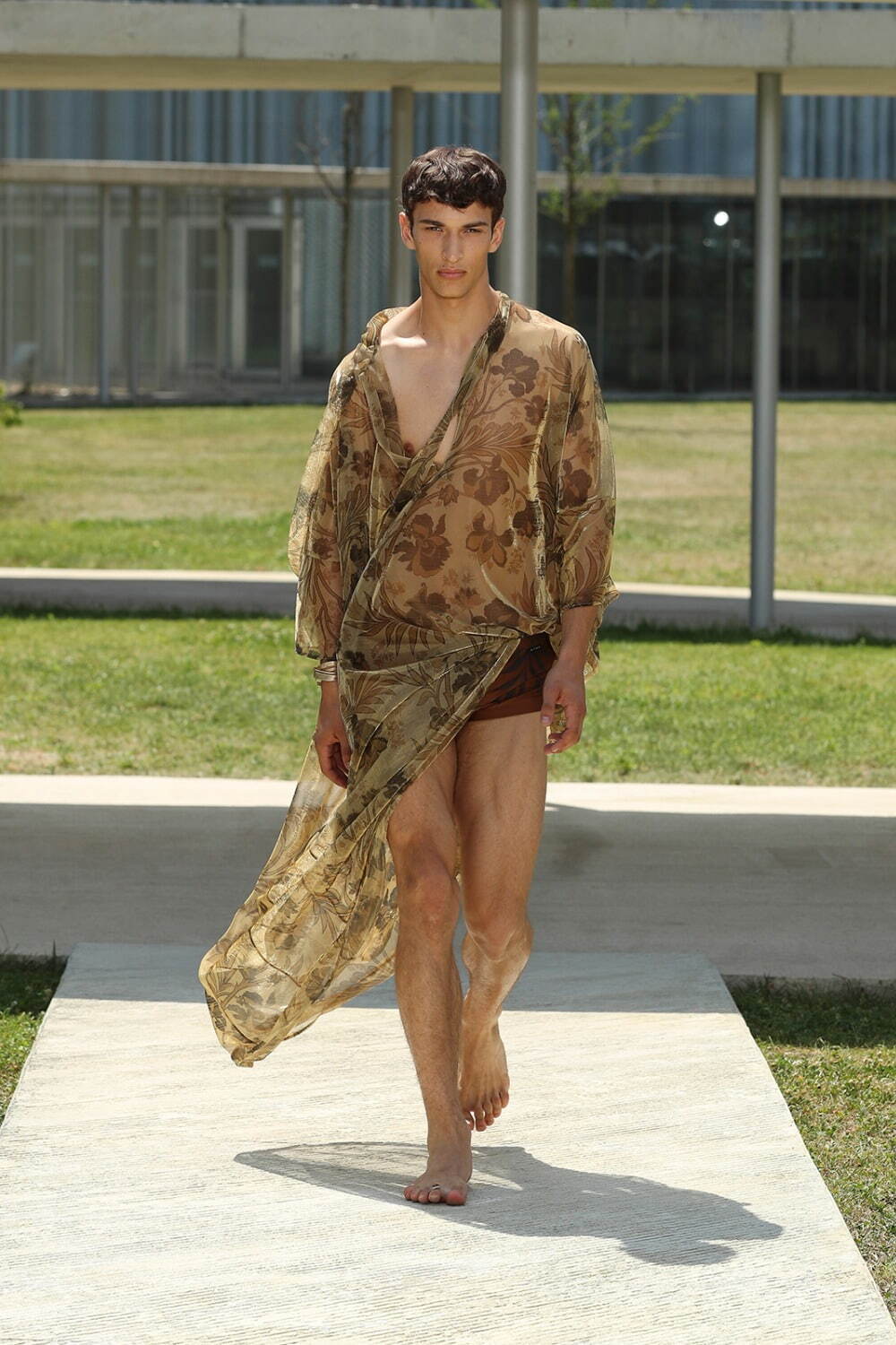 エトロ(ETRO) 2023年春夏メンズコレクション - ファッションプレス